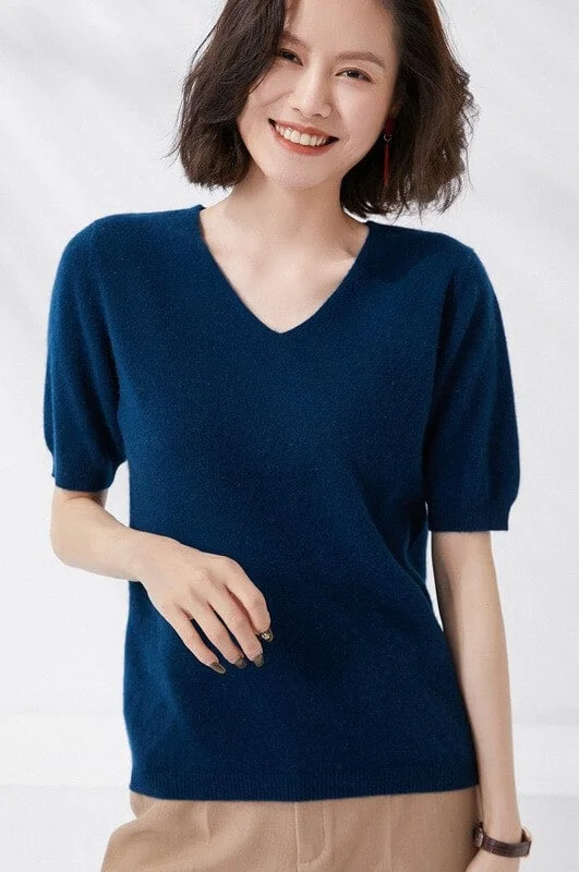 Elegant V-Neck Knit Half Sleeve Sweater