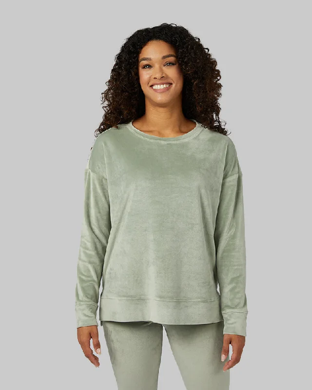 WOMEN'S SOFT VELOUR CREW TOP