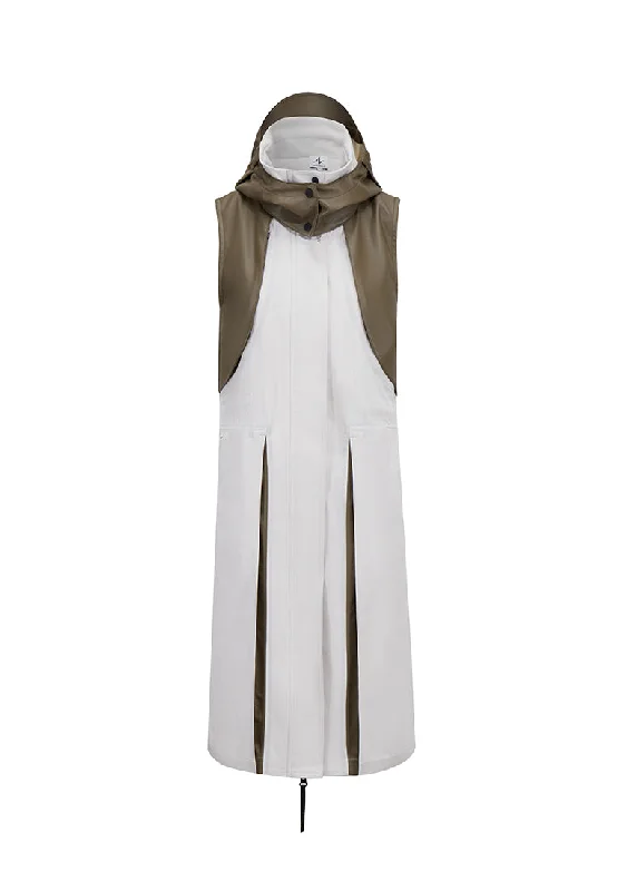 On A Slope Sleeveless Coat